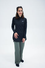 Last inn bildet i Galleri-visningsprogrammet, SVART NINYAS LONG SPLIT -High Collar